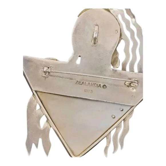 SOLD Vintage Zealandia Sterling Brooch - Picture 5 of 7